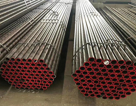 3300mm Warmgewalste Naadloze Koolstofstaalpijp 230mm