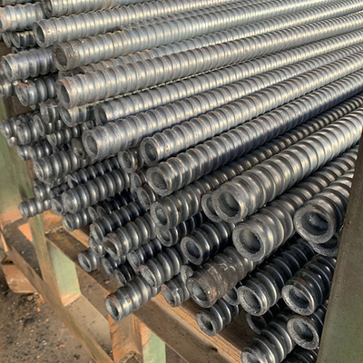 Goedkope Prijs 16m de Naadloze Holle Zelf Boorbout Q345 van de Ankerbar Q235